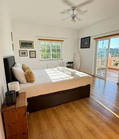 度假居 Luxury Escape In The Countryside
